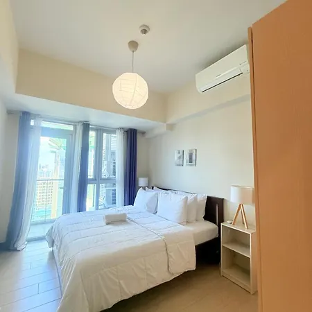 Spacious 2 Bedroom With Stunningview In Uptown Bgc