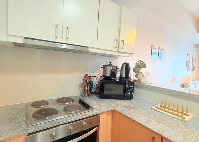 Spacious 2 Bedroom With Stunningview In Uptown Bgc Aparthotel